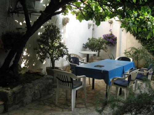 Studio apartment in Novi Vinodolski with terrace, air conditioning, WiFi 4208-1
