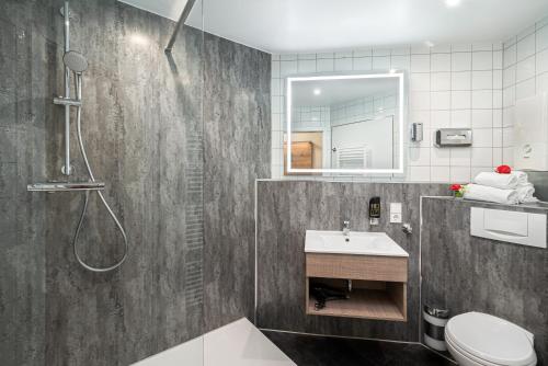 Ванная комната в Hotel Moselblick