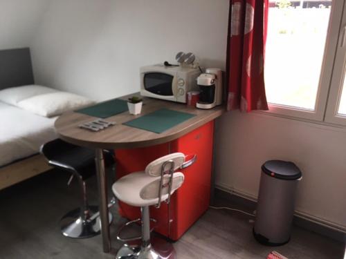 Studio fonctionnel 10min centre, 300m quai de seine WIFI