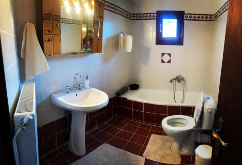 Kylpyhuone majoituspaikassa “White Mountain”, Pisoderi