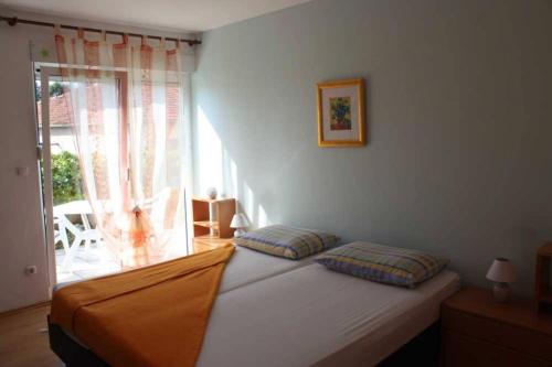 Studio apartment in Trogir with balcony, air conditioning, WiFi 4328-1