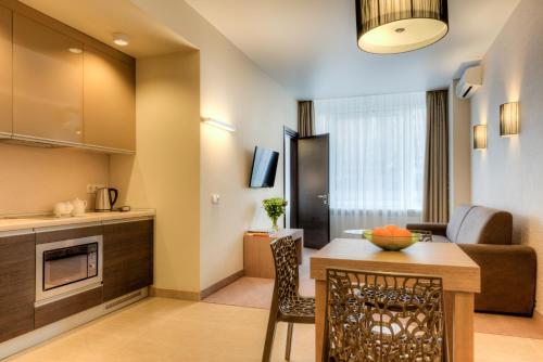 Dapur atau dapur kecil di Bon Apart