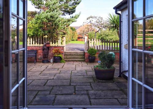 Κήπος έξω από το Southview Farm, Hambleton, Poulton-Le-Fylde