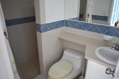 Ванная комната в Exclusivo departamento frente al mar en Same, Casa Blanca