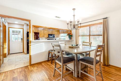 Afbeelding uit fotogalerij van Sunset Getaway in Fredericksburg