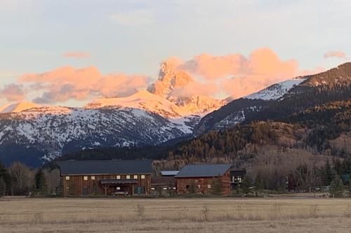 Alta Lodge – Photos 3