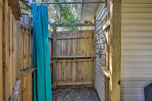 Imagen de la galería de St Johns River Canal Home with Grill!, en Georgetown