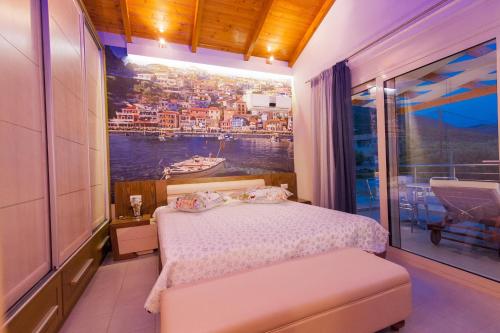 Tempat tidur dalam kamar di All Saints Villas