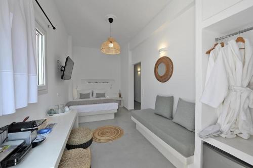 Postel nebo postele na pokoji v ubytování Kleri's apartments 6