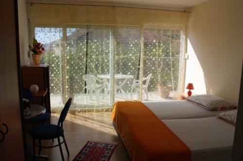 Studio apartment in Trogir with balcony, air conditioning WiFi 4328-3