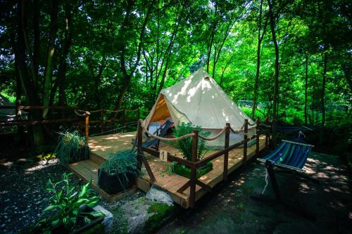 Gallery image of Glamping Ławica- spływy Przełomem Bardzkim in Kłodzko