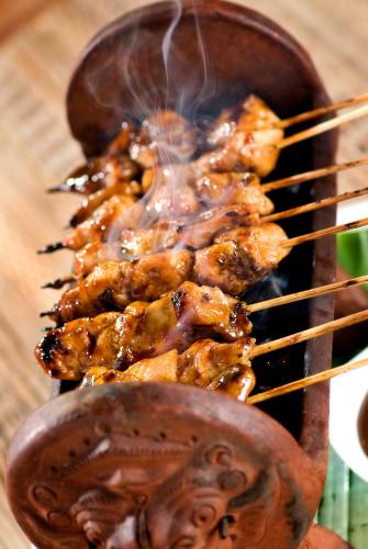 ホテルの敷地内または近くでの食事または食べ物