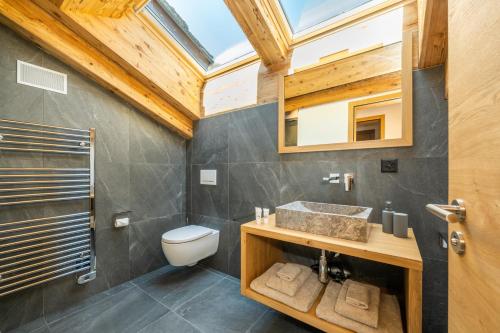 Koupelna v ubytování Luxury Residence Colosseo Zermatt