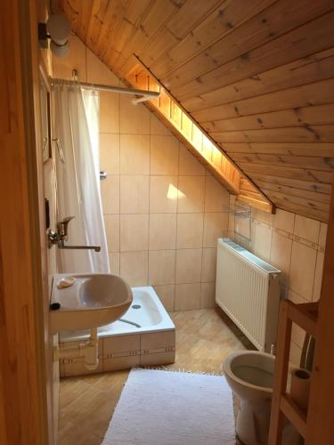 Koupelna v ubytování chalupa U Mateja Horna Lehota c12