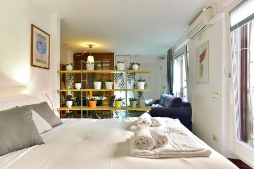 A bed or beds in a room at Appartamento Piazza Navona
