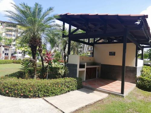 Fotografie z fotogalerie ubytování Oceanview 6th Floor Jaco Condo v destinaci Jacó