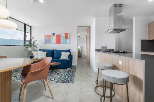 Küche/Küchenzeile in der Unterkunft Apartamentos Go Living & Suites by HOUSY HOST
