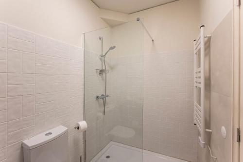 Tasteful 2BR Flat in Art District by LovelyStay