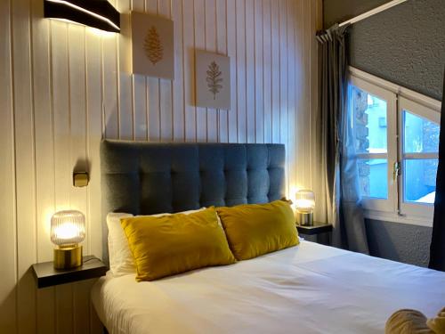  Prober-Mundial -  Room  picture :   Tea/Coffee maker    TV    Hairdryer                           