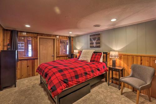 Krevet ili kreveti u jedinici u objektu Wildmanor Ranch Near Red Rocks Disc Golf Course