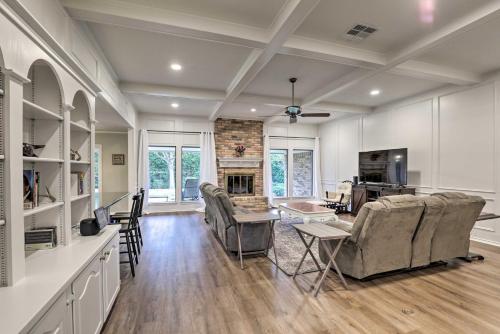 Spacious Waco Home about 9 Mi to Magnolia Market