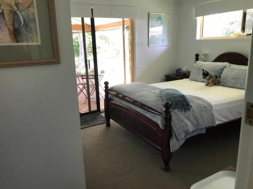 Llit o llits en una habitació de Noosa Lake Weyba