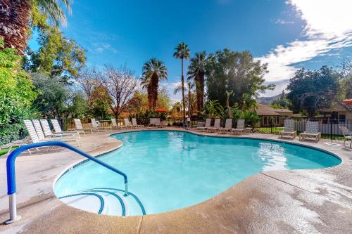 Gallery image of Palm Escape Permit# 4888 in Palm Springs