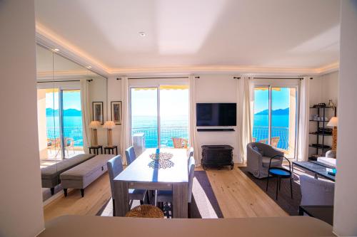 Magnifique Appartement Sur La Plage Près Du Centre - Palais De La Plage