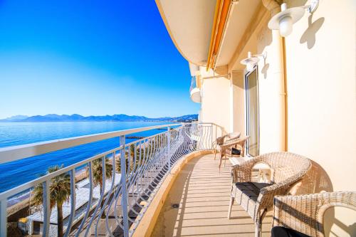 Magnifique Appartement Sur La Plage Près Du Centre - Palais De La Plage