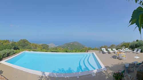 VILLA CILIEGIO 8, Emma Villas