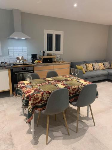 Η κουζίνα ή μικρή κουζίνα στο La Villa de Lise