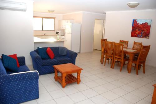 Dapur atau dapur kecil di Amberoo Apartments Tamworth