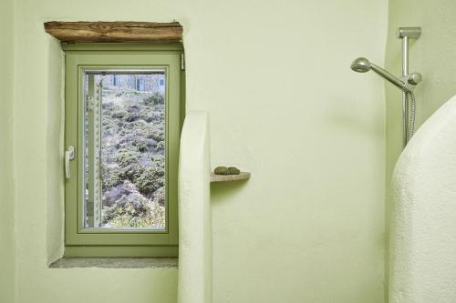 Fotografia z galérie ubytovania Spacious 6 bdrm Stone Villa with Pool v destinácii Rámos