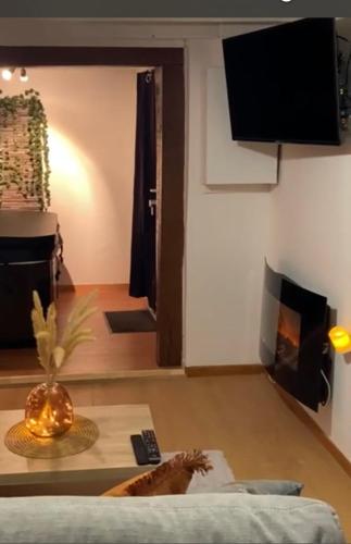 Gallery image of Agréable maisonnette de ville avec jacuzzi in Béthisy-Saint-Martin