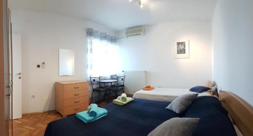 Villa Radoš - 4 Sterne, 3 Apartments für maximal 18 Gäste