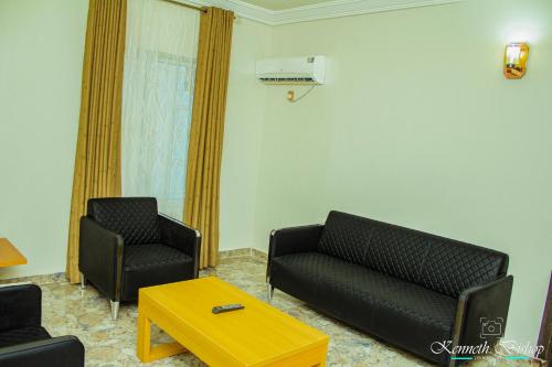 Χώρος καθιστικού στο Havilah Towers Hotel Ltd