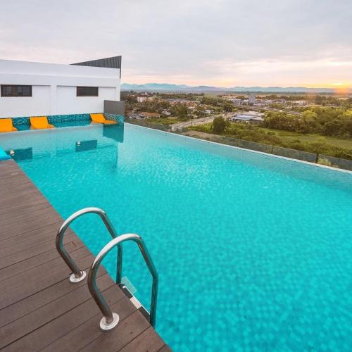 Πισίνα στο ή κοντά στο Imperio Homestay Alor Star