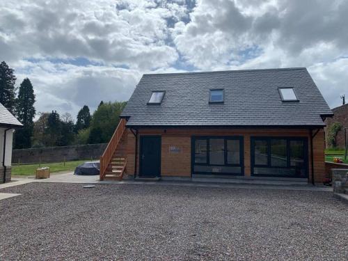 Cosy Country Modern Studio with Patio Space.