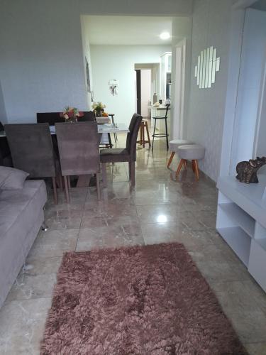 Apt Aconchegante Mar Grosso
