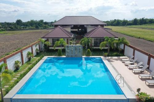 View ng pool sa Heidi Sanctuary Resort by Cocotel o sa malapit