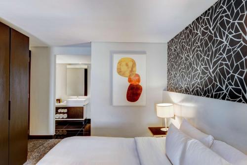 Letto o letti in una camera di Radisson Blu Lagos Ikeja