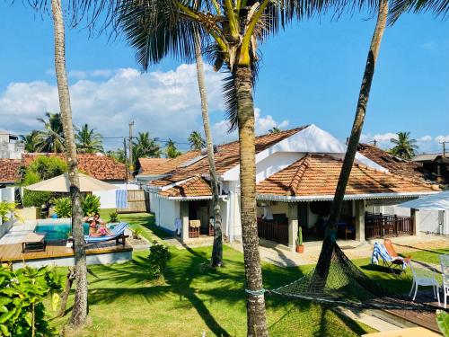 Gallery image of SUNSET BEACH HAVEN, Entire Villa, Beachfront, Pool, Private in Galle
