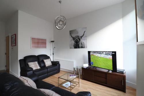 Modern 2bed 2bath flat near Princes street