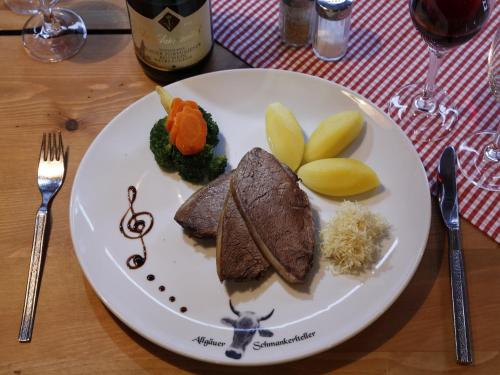 Comida en el departamento o alrededores