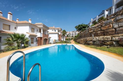 Beautiful 2 bedroom Apartment in Albatross Casares, Estepona ...