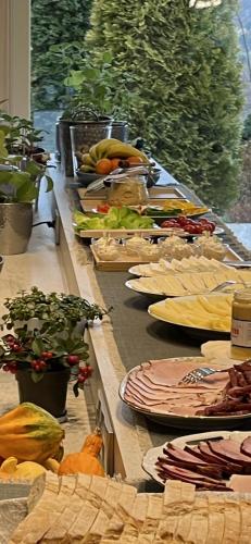 Mad på feriegården eller i nærheden