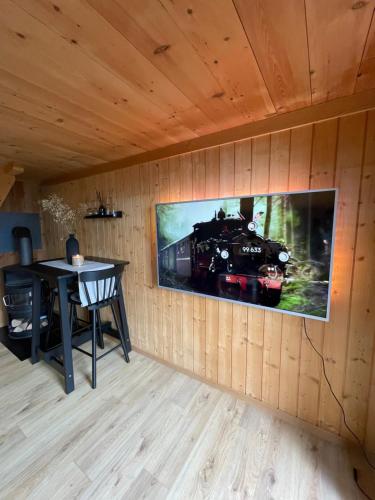 Photo de la galerie de l'établissement Charmant Chalet mit See und Bergsicht, à Hofstetten 