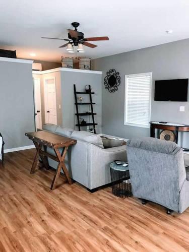 Southern Charmer Cottage – Photos 4