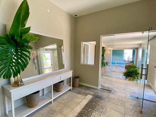 Un baño de Serena Hotel - Punta del Este - Unico sobre la Playa