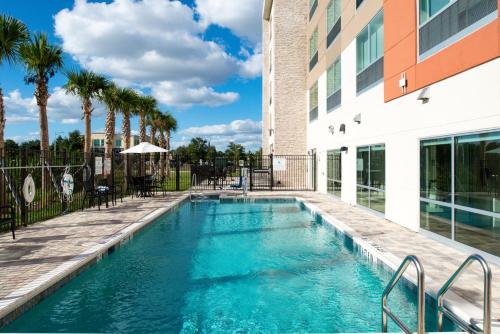 Holiday Inn Express Orlando - South Park, an ihg Hotel Image